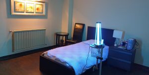 Az alvószobában UV-C lámpát is alkalmazunk a kórokozók elpusztítására